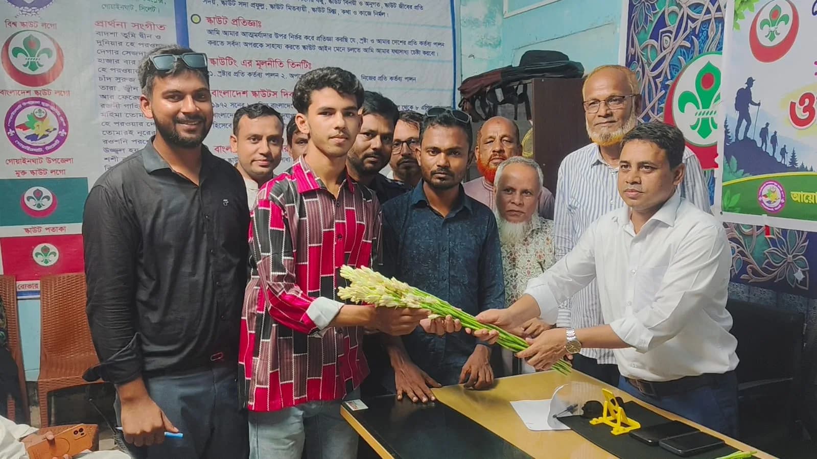 নবাগত রোভারদের ইউএনও রতন কুমারের আহ্বান, ‘দেশ ও মানুষের সেবায় আত্মনিয়োগ করুন’